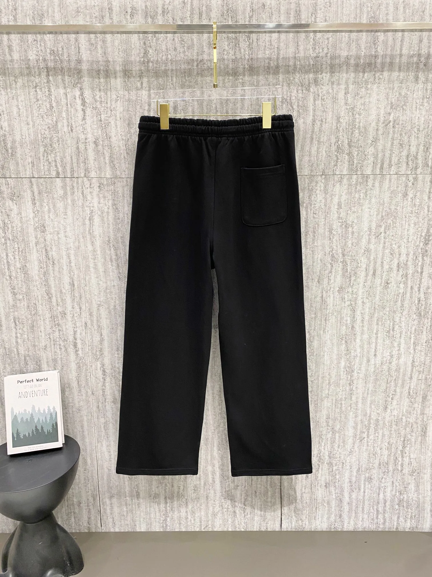 LV 2026ss ， ， ➕ Size：S M L XL Color：Black 140